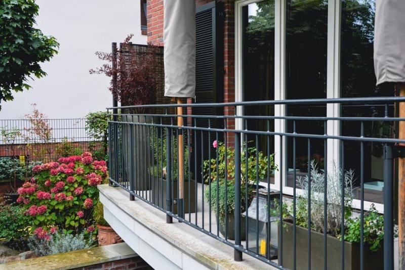 Balkongeländer Stahl verzinkt und pulverbeschichte class=